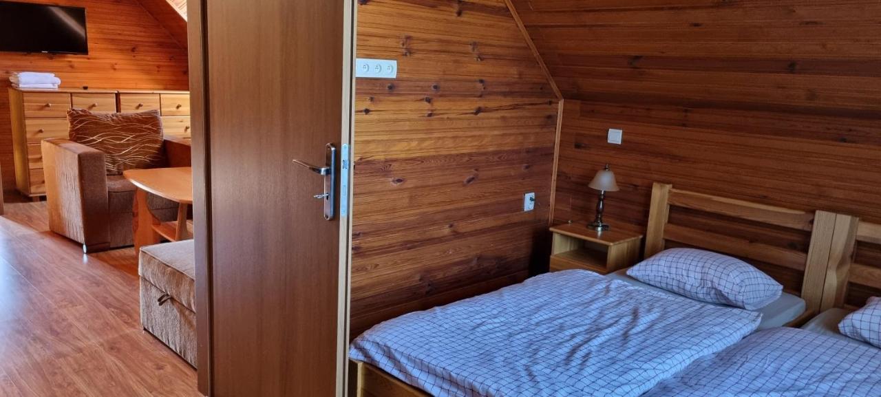 Chata Linia Kokava nad Rimavicou Esterno foto